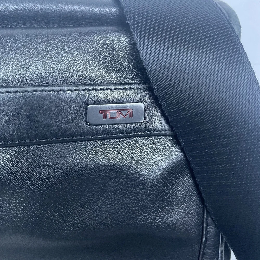 Vintage Tumi Men's Leather Laptop Briefcase Black Business Travel Bag 92112DH